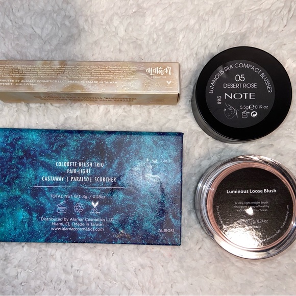 Alamar and blush makeup bundle - Picture 2 of 7